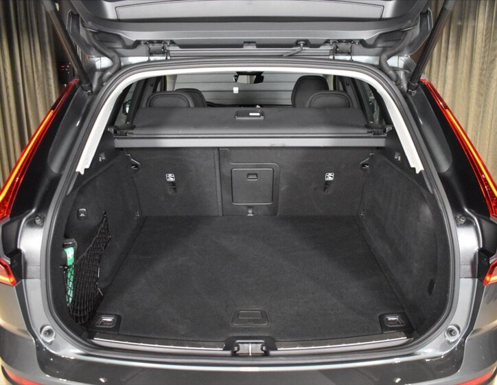 Volvo XC60 SUV / Terénní 2,0 l 184 kw