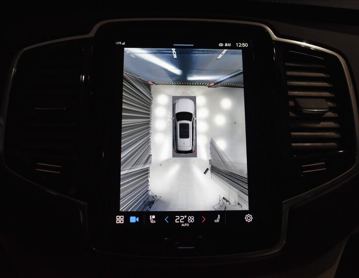 Volvo XC90 SUV / Terénní 2,0 l 184 kw