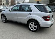 Mercedes-Benz Třídy M 5