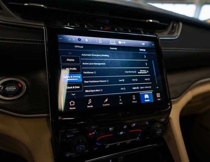 Jeep Grand Cherokee 35