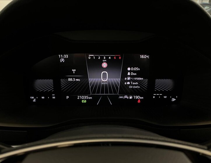 Škoda Karoq SUV / Terénní 1,5 l 110 kw