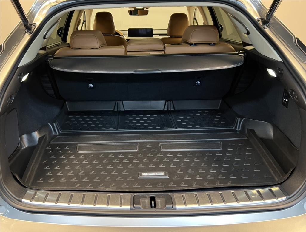 Lexus RX 450h SUV 3,5 l 193 kw