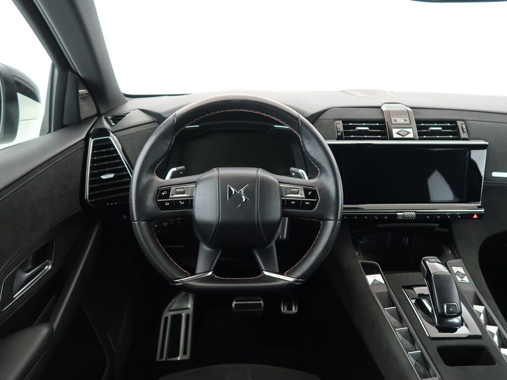 DS Automobiles DS7 Crossback SUV / Terénní 1,6 l 133 kw
