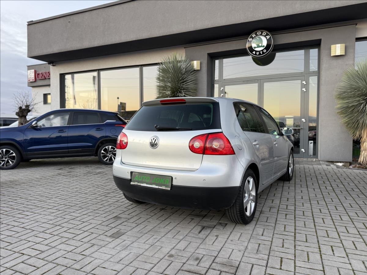 Volkswagen Golf Hatchback 1,4 l 90 kw