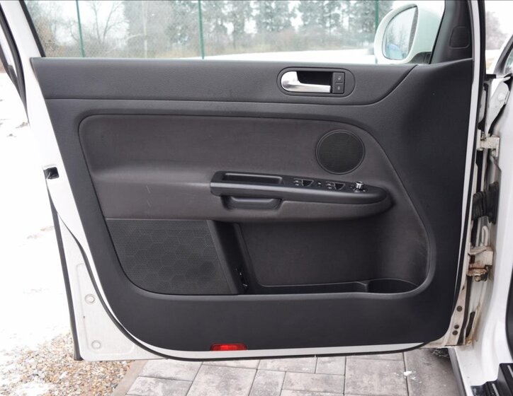 Volkswagen Golf Kombi 1,6 l 77 kw