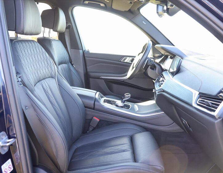 BMW X5 SUV / Terénní 3,0 l 250 kw