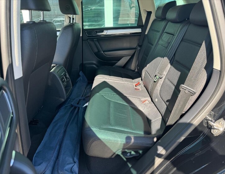 Volkswagen Touareg 14