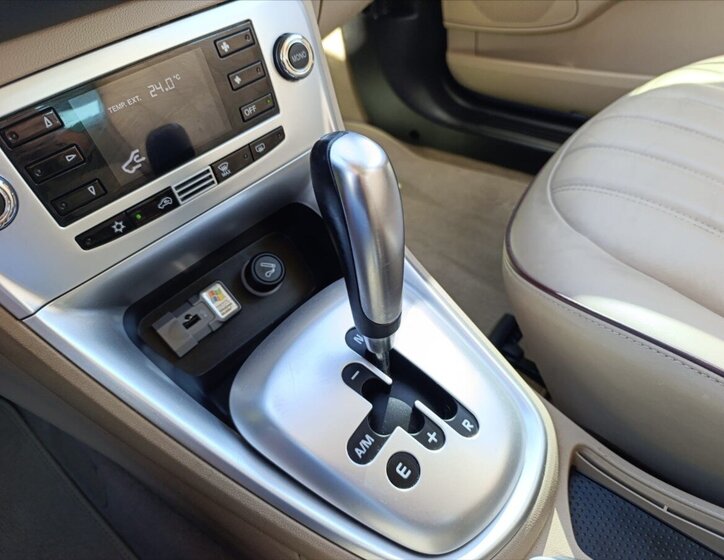 Lancia Delta Hatchback 1,6 l 88 kw