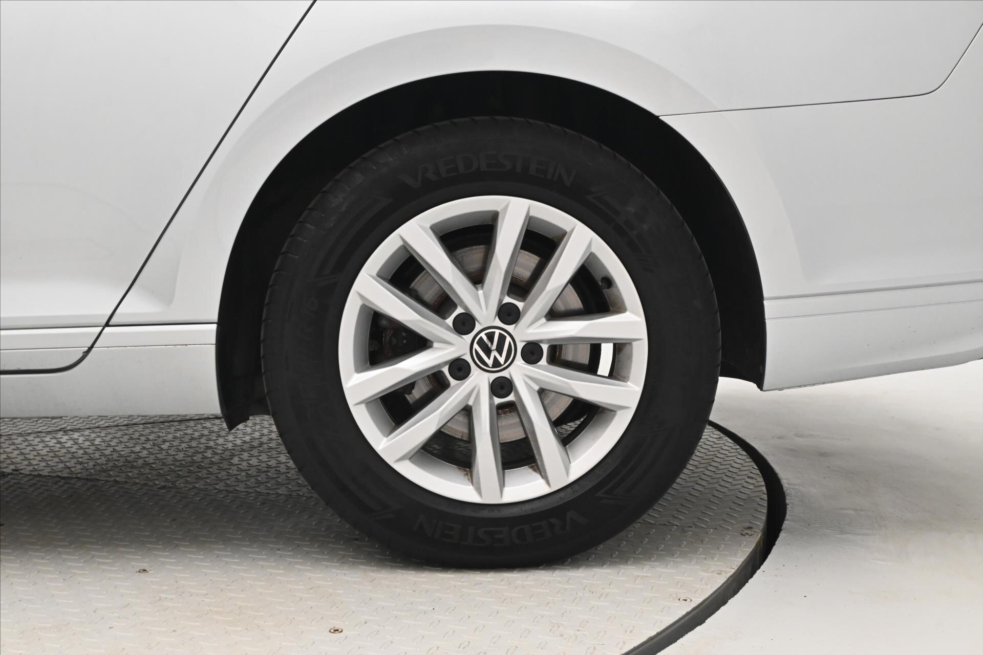 Volkswagen Passat Kombi 2,0 l 110 kw