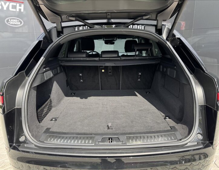 Land Rover Range Rover Velar 13