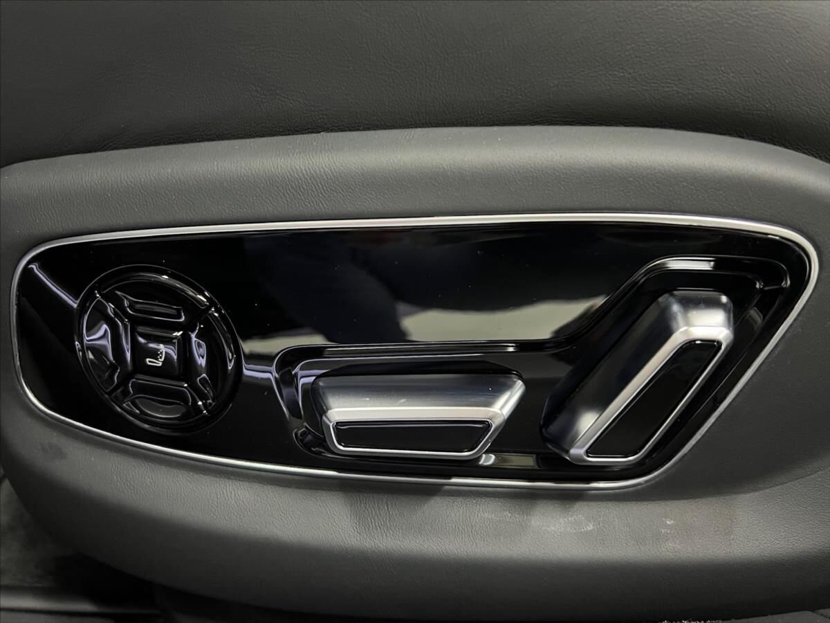 Audi S8 Ostatní 4,0 l 420 kw