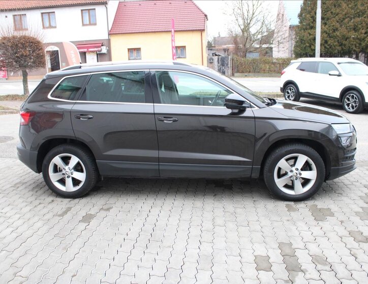 Škoda Karoq Kombi 2,0 l 110 kw