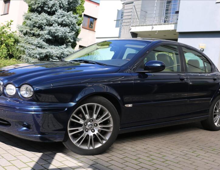 Jaguar X-Type 11