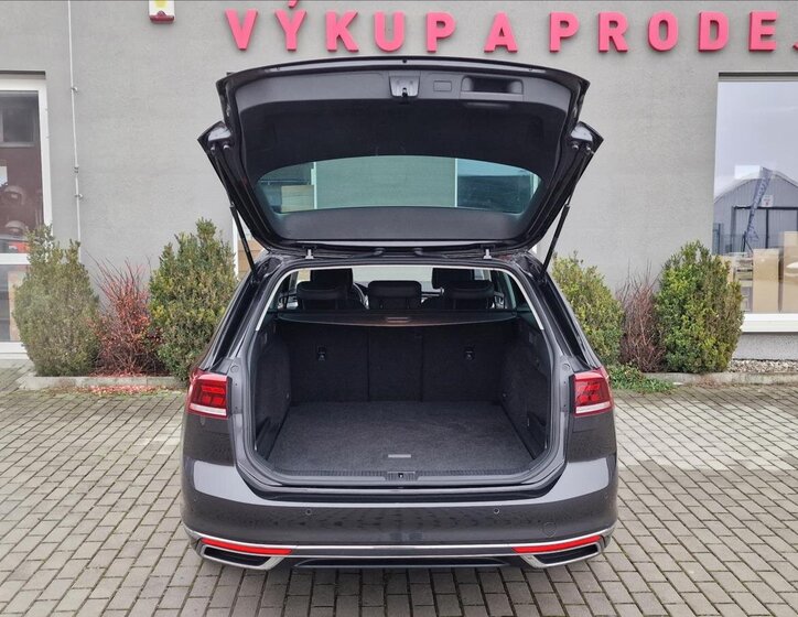 Volkswagen Passat 40