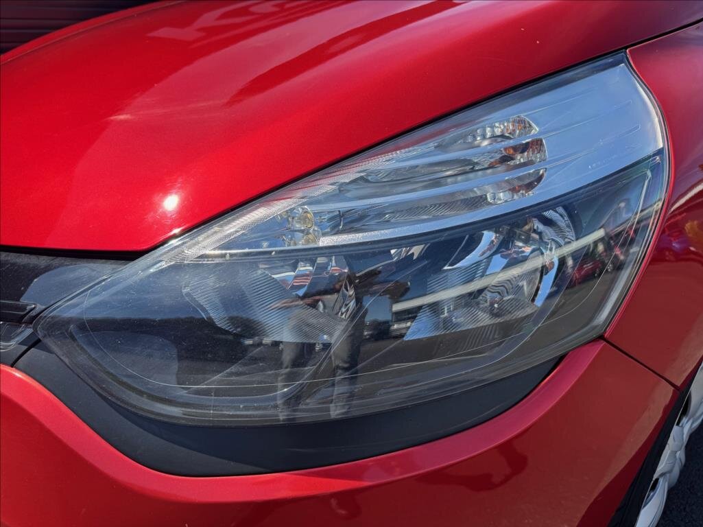 Renault Clio Hatchback 1,1 l 54 kw