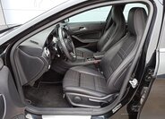 Mercedes-Benz GLA 11