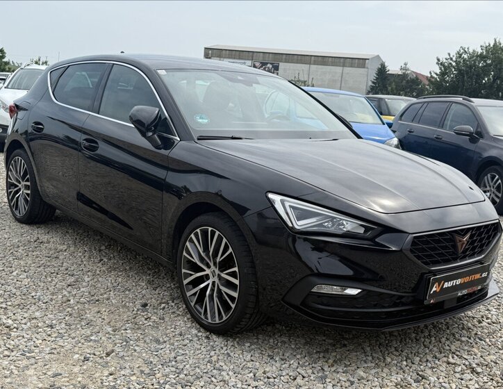 Seat Leon Hatchback 1,5 l 96 kw