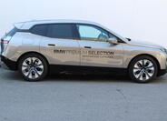 BMW iX 2