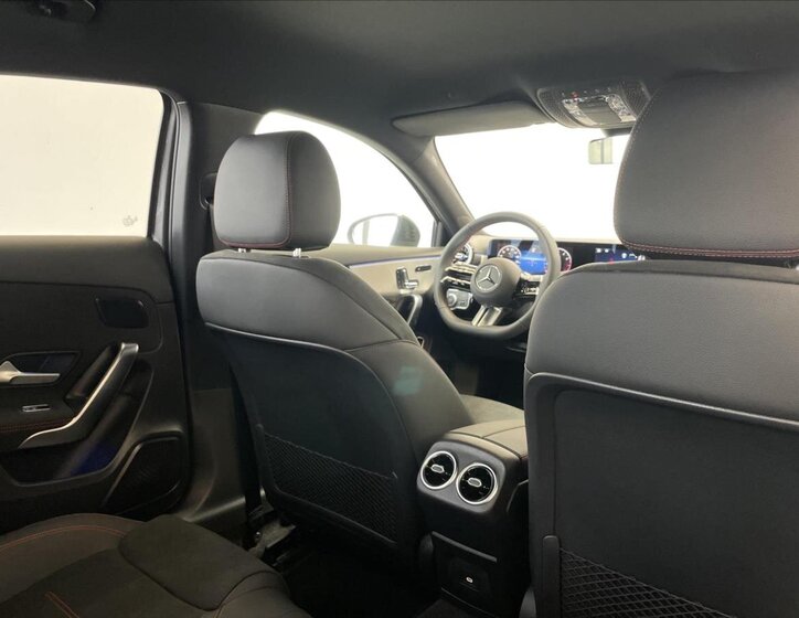 Mercedes-Benz Třídy A Sedan 1,3 l 120 kw