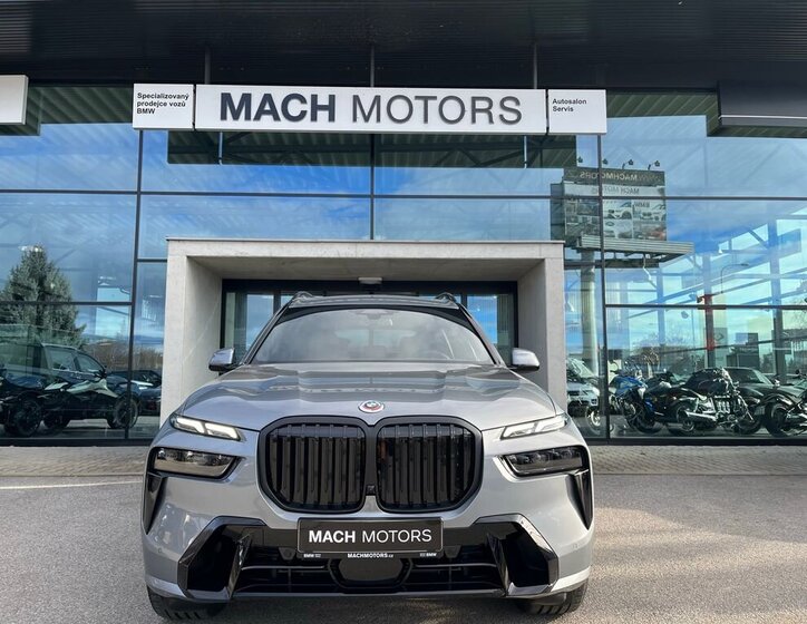 BMW X7 SUV / Terénní 3,0 l 280 kw