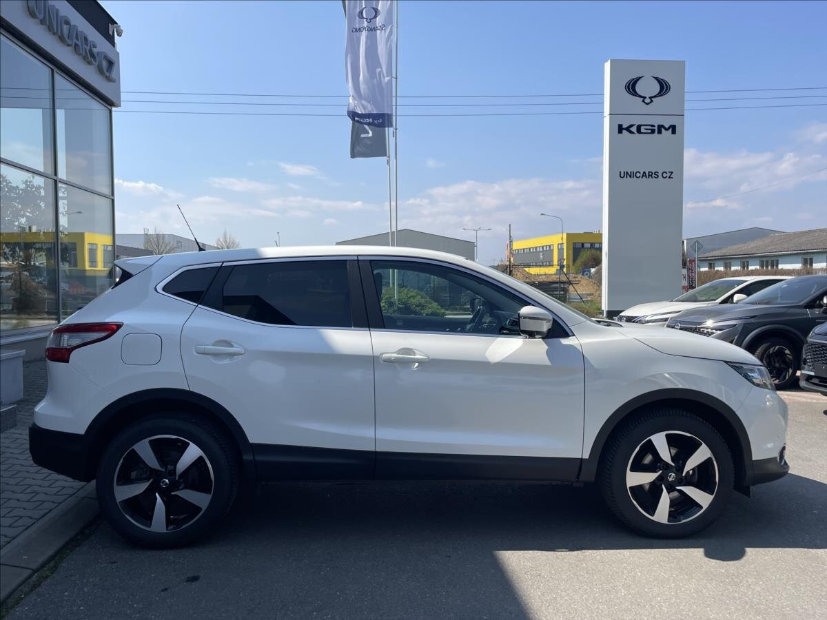 Nissan Qashqai SUV / Terénní 1,2 l 85 kw