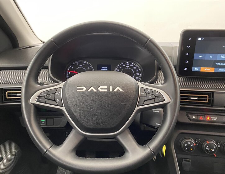 Dacia Sandero Hatchback 999,0 67 kw