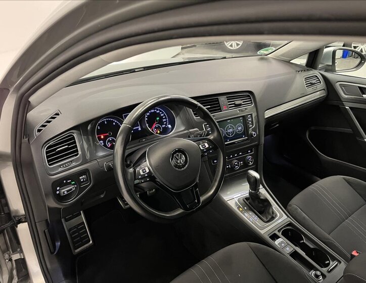 Volkswagen Golf Kombi 2,0 l 135 kw