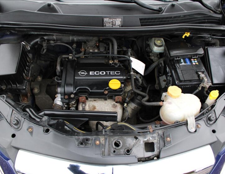 Opel Corsa Hatchback 998,0 44 kw