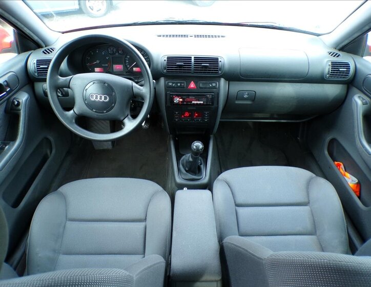 Audi A3 Hatchback 1,6 l 74 kw