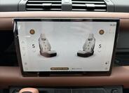 Land Rover Defender 24