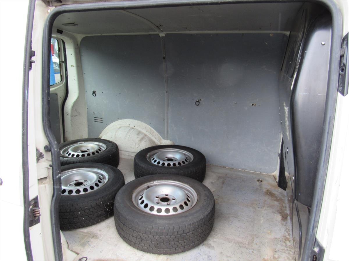 Volkswagen Transporter Skříň 1,9 l 62 kw