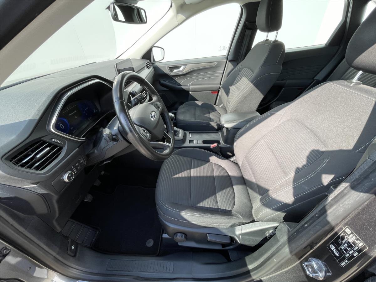 Ford Kuga SUV / Terénní 1,5 l 110 kw