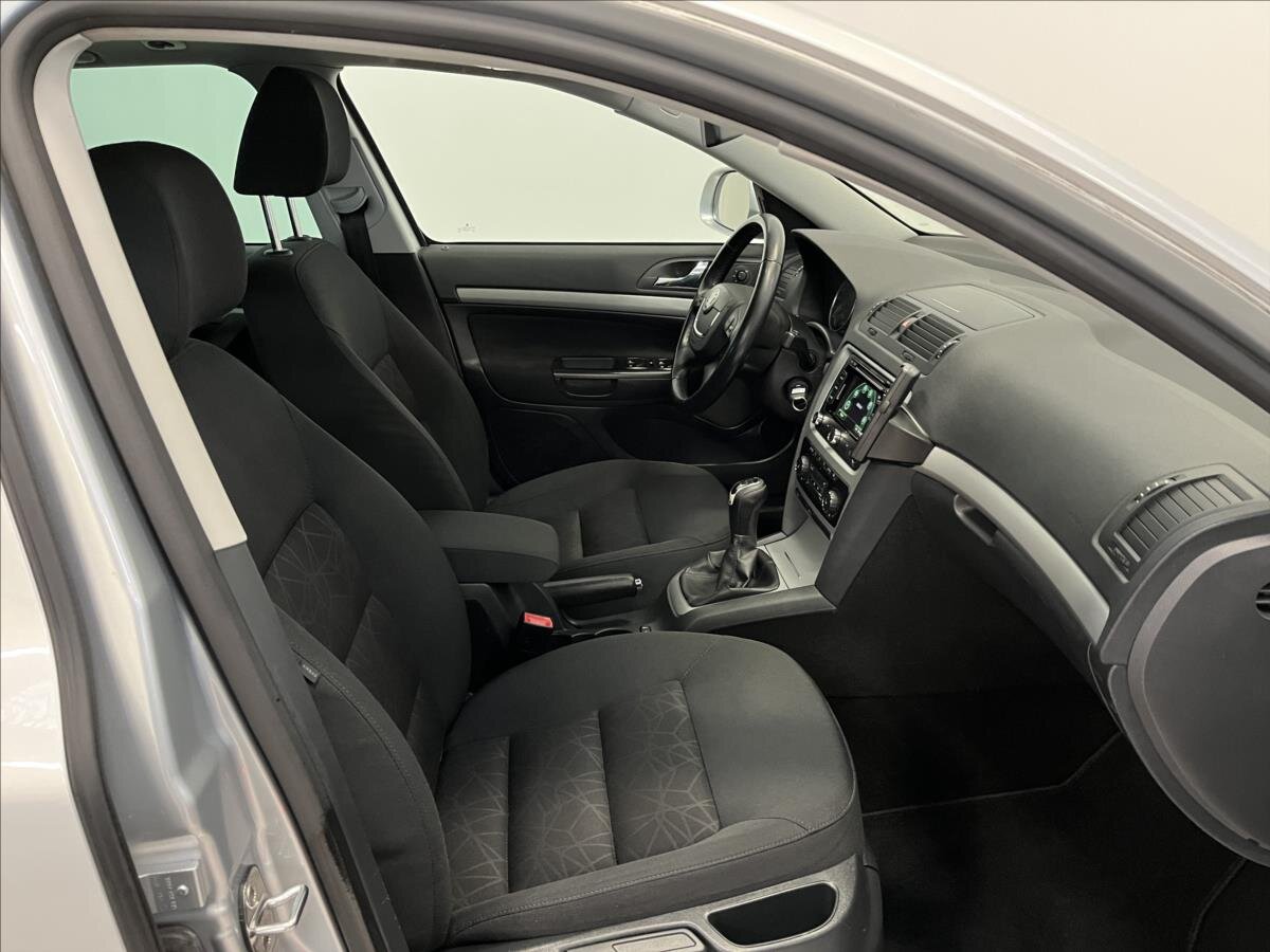 Škoda Octavia Kombi 2,0 l 103 kw