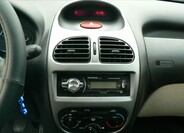 Peugeot 206 13