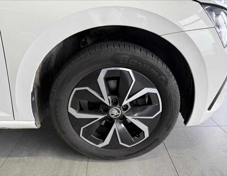 Škoda Scala Hatchback 999,0 85 kw