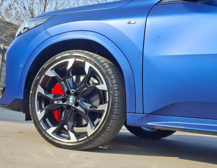 BMW X2 SUV / Terénní 2,0 l 221 kw