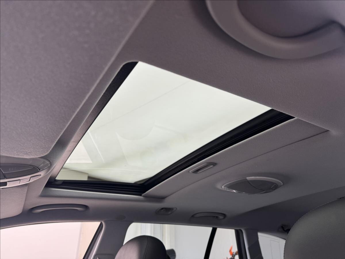 Mercedes-Benz Třídy E Kombi 3,0 l 170 kw