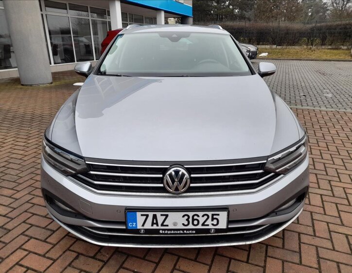 Volkswagen Passat Kombi 1,5 l 110 kw
