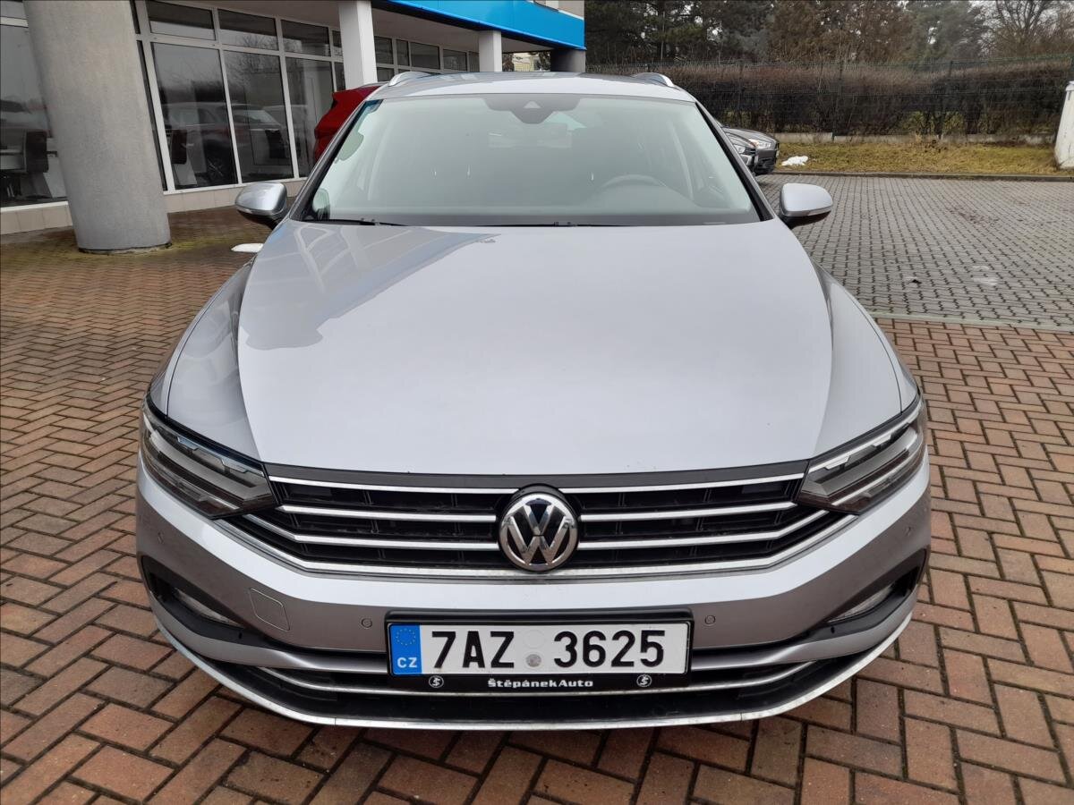 Volkswagen Passat Kombi 1,5 l 110 kw