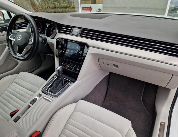 Volkswagen Passat Kombi 2,0 l 110 kw