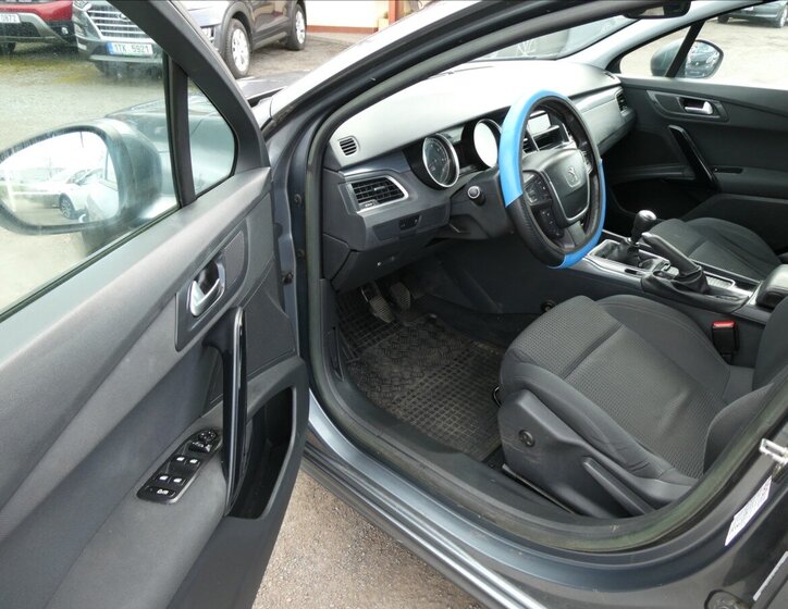 Peugeot 508 Sedan / Limuzína 1,6 l 115 kw