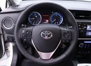 Toyota Auris 15