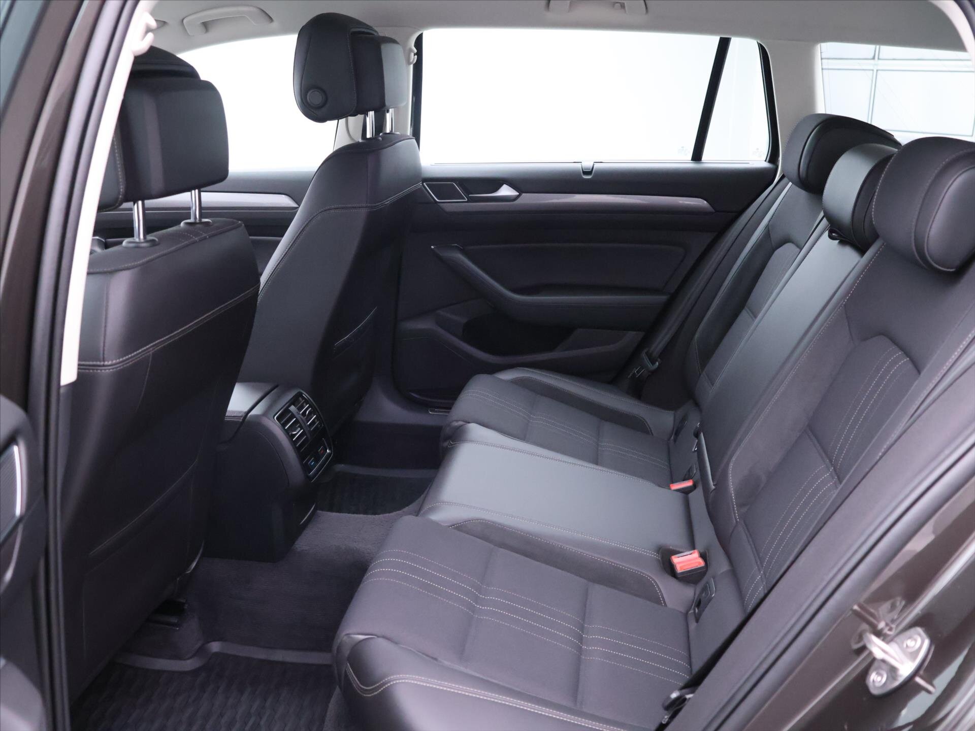 Volkswagen Passat Kombi 2,0 l 140 kw