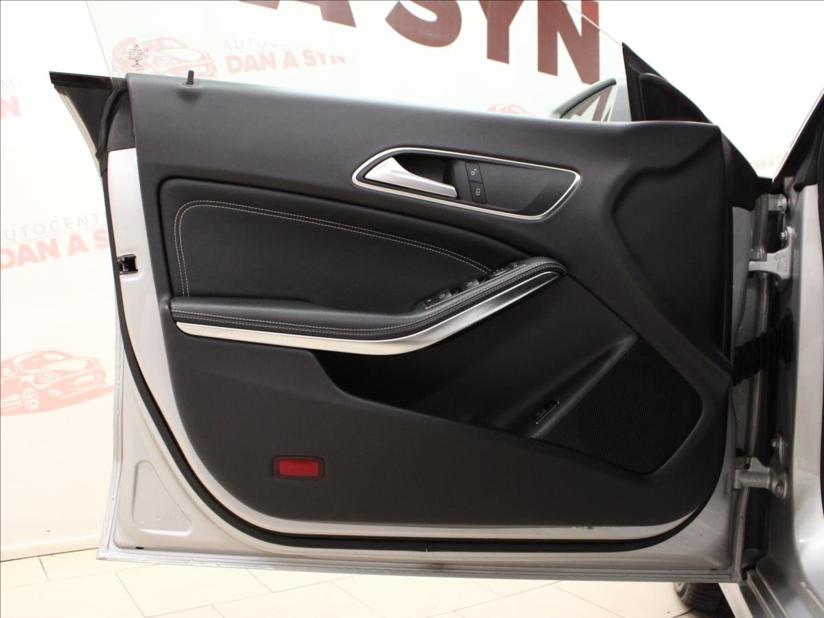 Mercedes-Benz CLA Kombi 2,1 l 100 kw