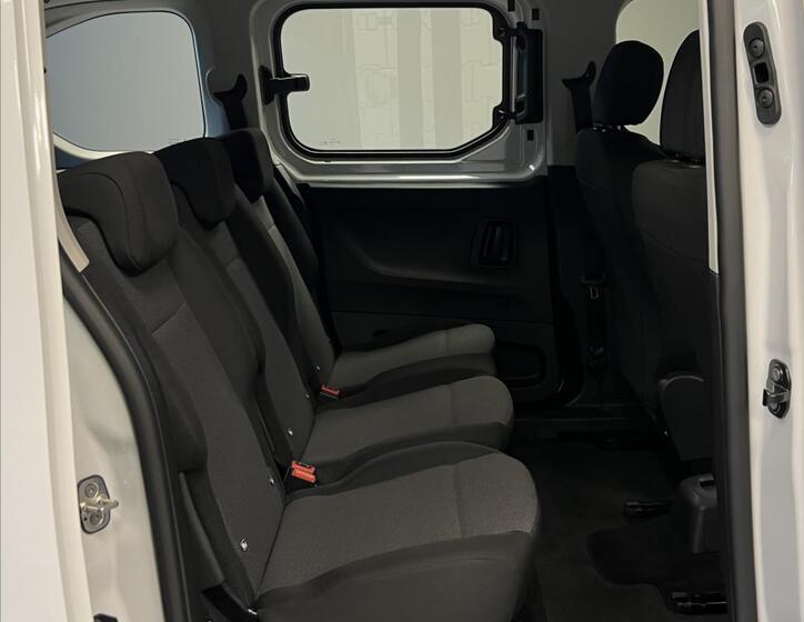 Toyota ProAce City Verso 11