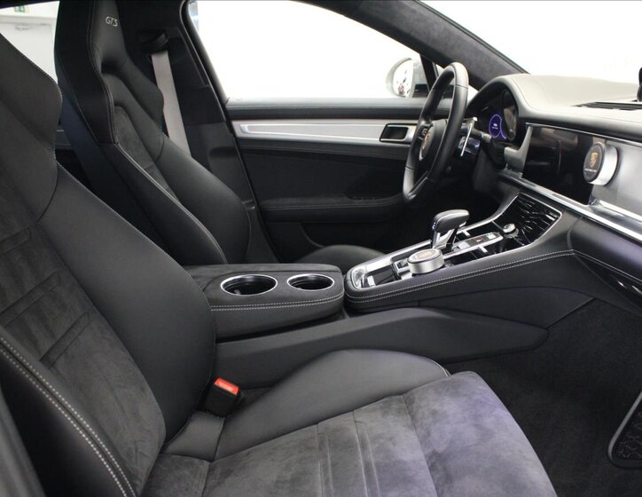 Porsche Panamera Hatchback 4,0 l 368 kw