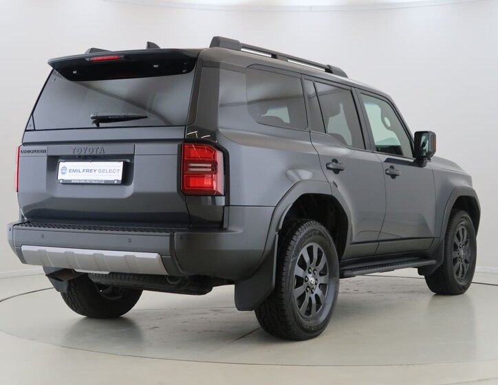 Toyota Land Cruiser SUV / Terénní 2,8 l 151 kw