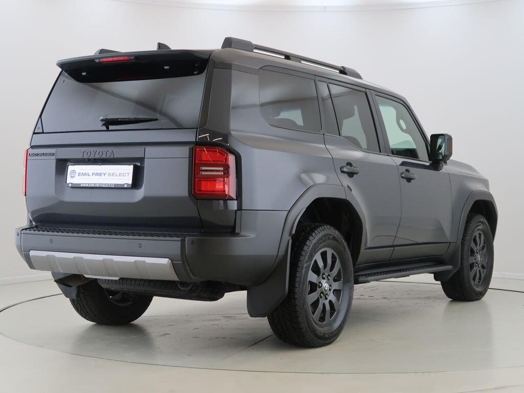 Toyota Land Cruiser SUV / Terénní 2,8 l 151 kw