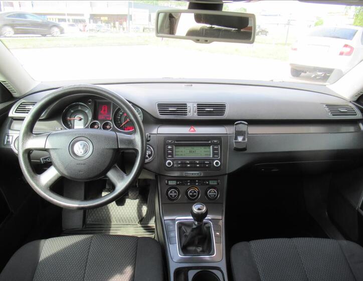 Volkswagen Passat 9