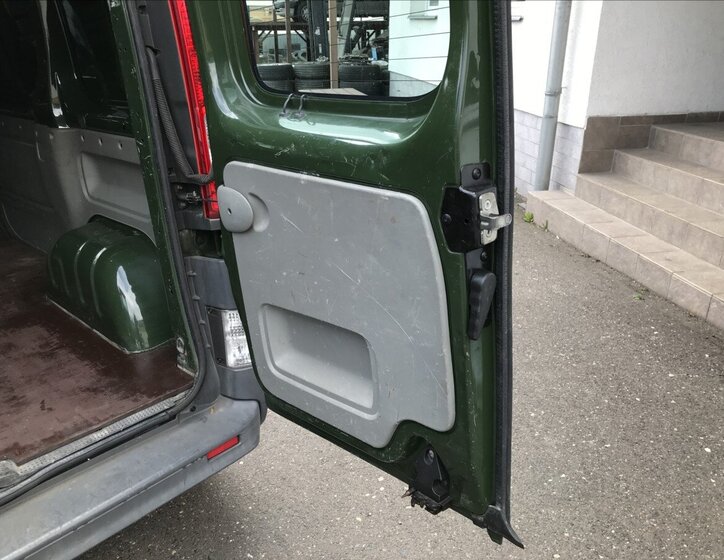 Opel Vivaro Skříň 2,0 l 66 kw